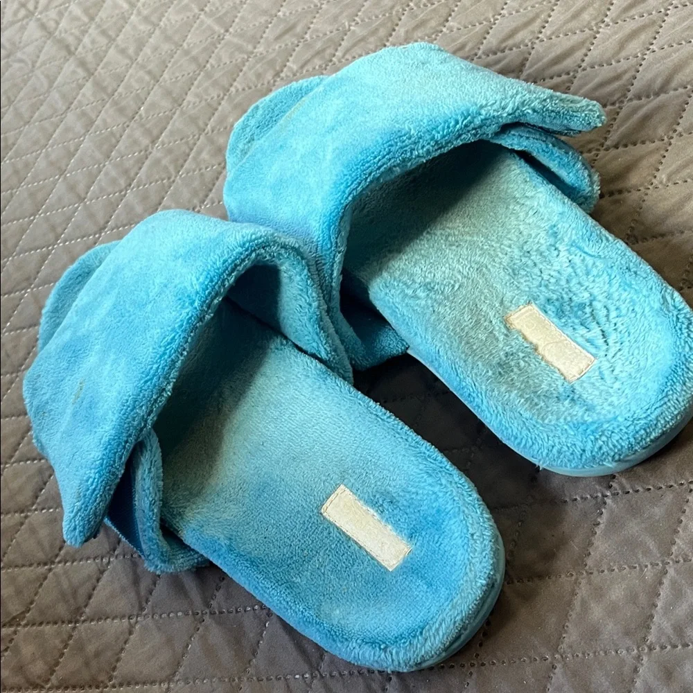 Vionic Dreamy Blue Slippers - Picture 10 of 11